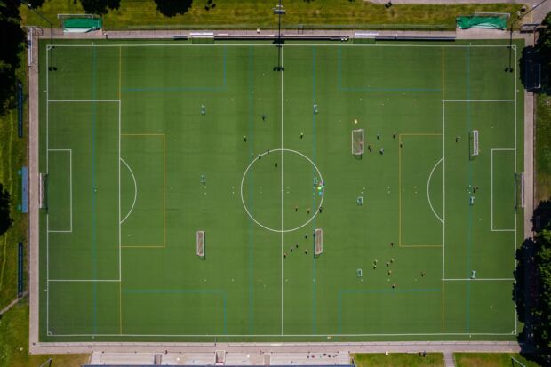 Fußballfeld im Grüttpark